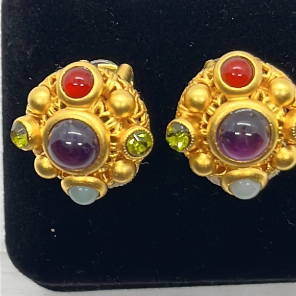 Vintage Jeweled Natasha Stambouli Signed Clip-on Earrings, 24K GP, Semi Precious - Picture 4 of 8